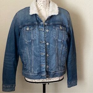 Lucky Brand Sherpa Lined Dirty Wash Denim Trucker Jacket